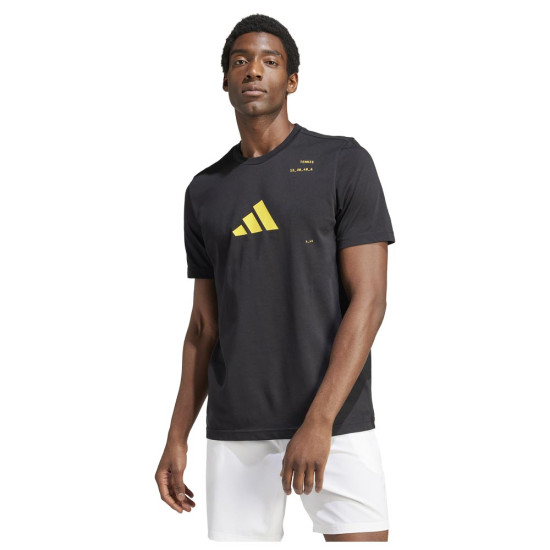 Adidas Ανδρική κοντομάνικη μπλούζα Tennis Cat Graphic Tee Adidas Ανδρική κοντομάνικη μπλούζα Tennis Cat Graphic Tee